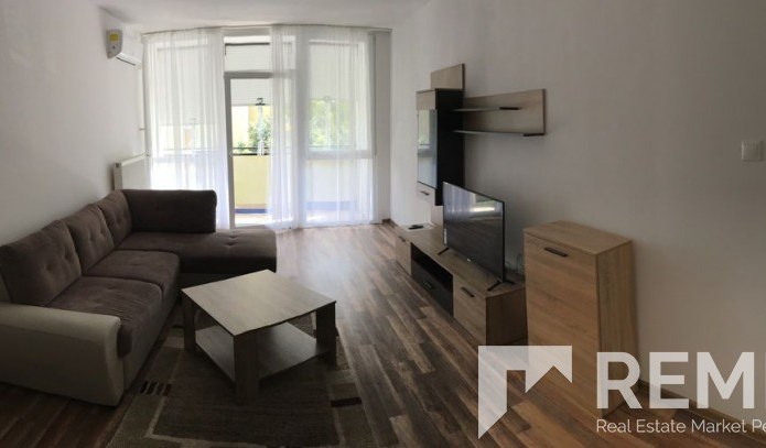 Be the first tenant!! One bedroom flat for rent next to POTE! – 1. property photo
