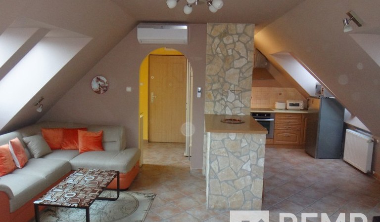 Flat for rent in Jókai street – 1. ingatlanfotó