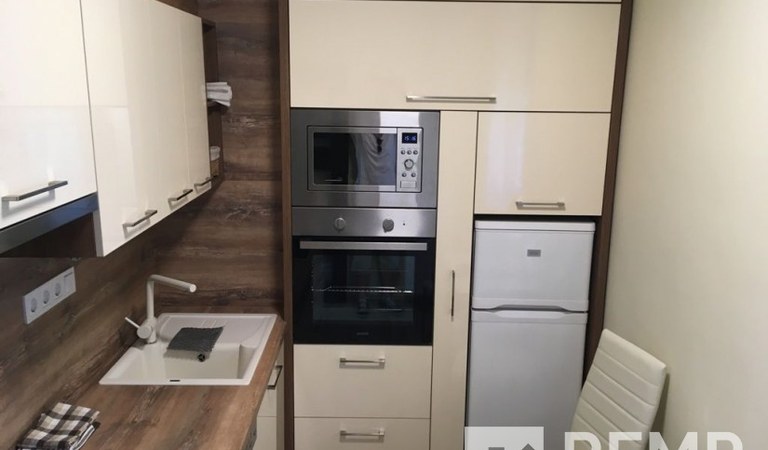 Egyetem közeli, felújított, 2 szobás lakás kiadó – 1. ingatlanfotó