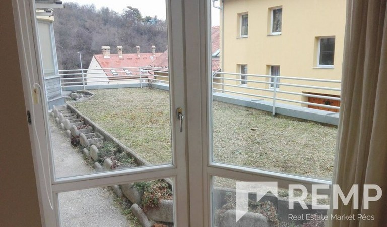 Kiadó lakás a Belváros szívében – 2. ingatlanfotó