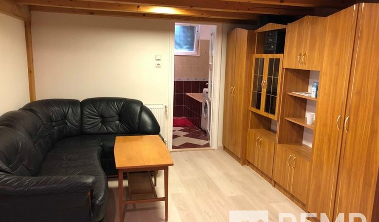 Eladó lakás a Mátyás téren – 1. ingatlanfotó